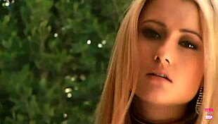 Luscious blonde banged to facial