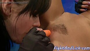 Wrestling babes lick pussy 😈