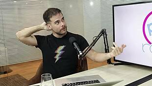 Marcos Goiano Shames Bottom in Raw Gay Public Exposure