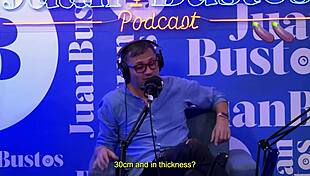 Jessica Sodi cums while sharing her fantasies on a vibrator machine