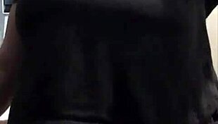 Is this what you want to see backstage with goddess Amanda?