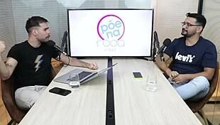 マルコス・ゴイアーノがボトムを裸のゲイ公開羞恥で辱める