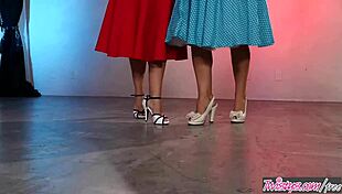 knows best cassidy klein cherie deville into the swing of things twistys