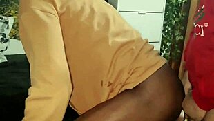 rafael bolt gemendo alto de tanto prazer com socyal sem camisa, bareback interracial