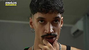 i think the boy has a delicious cock pr�via