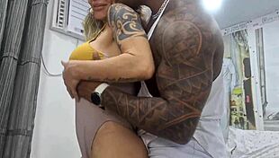 Personal safado fodeu a coroa da academia.