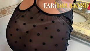 Milf Wakes Horny Uses Toy