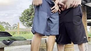 novinhos fudendo na praça publica na frente de quem passava