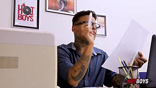 Novinho fucks tattooed teen 18+ in pov anal