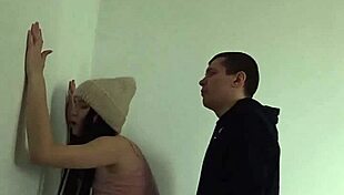 quickly fucking classmate in entrance leads to mouth cum