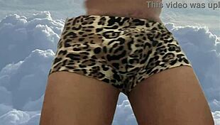 I recorded myself dancing and masturbating so sexy