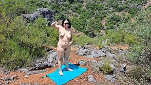 Chubby dude fucks hot latina outdoors?