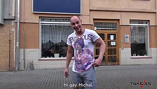 По дяволите! Секретарката на Такеван се чука здраво във ван с Мея Мелоне и Уенди Мун!