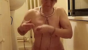 Milf slave endures bdsm humiliation and flashing