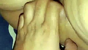 Hot Girl Receives Fingering from Boyfriend