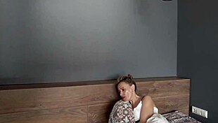 Milf Deepthroats And Moans In Private Homemade Video