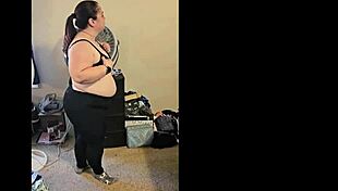 Hice Un Trio en Navidad con Dos Madres Solteras Venezolanas