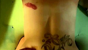 Pretty Street Worker Collects Huge Tip After Show At Trap House