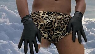 I recorded myself dancing and masturbating so sexy