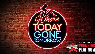 slim gal ashley grahams pussy needs fingers