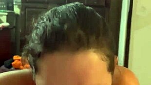 Pretty Street Worker Collects Huge Tip After Show At Trap House