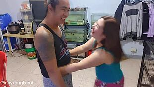 Amateur couple enjoys pleasuring each other in this video