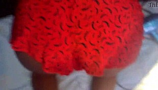 peguei empregadinha sem camizeta, ofereci grana e ela deu seu popo grande 😈