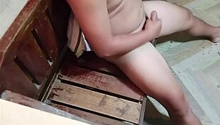 Big cock guy masturbates solo, leading to a huge cumshot and creampie