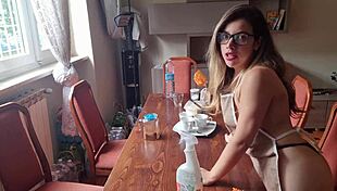 I cleaned the neighbor's table and removed my panties, will he like it?