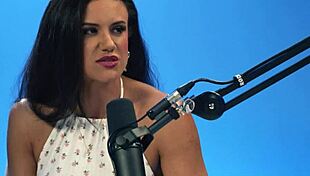 hey, wanna see how milf penny barber gets off solo up close?