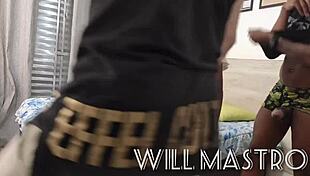 Muscular bodybuilder fingers moaning amateur while riding