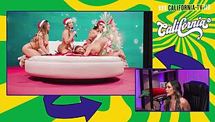 Rafa, the hot blonde queen of virtual sex, shows off her big tits in a steamy session