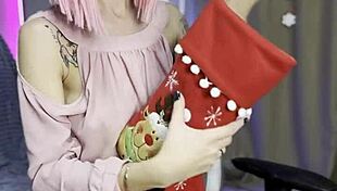 trying new santa's gift for my pussy and getting hot orgasm 😍