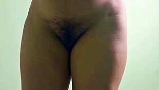 Hot Desi School Girl Teases in Viral Clips