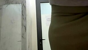 Extreme squirting in the gym, wow!