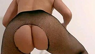 i twerk twerk twerk twerk naked with a big ass