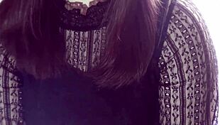 이 큰 가슴 F컵 간호사 액션 보고 싶어?