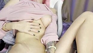 trying new santa's gift for my pussy and getting hot orgasm 😍