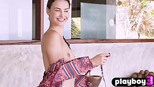 look at cute brunette elilith noir dancing naked after striptease