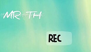 Skinny amateur novinha shows off her delicious body!