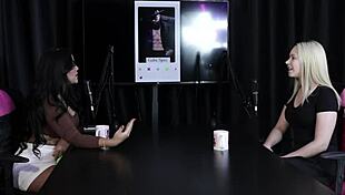 Vivian Lola's Favorite Position In Group Swingers Compilation