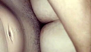 novinha sentando gostoso na rola do amigo 😈