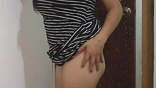 Sexy stepmother dances seductively, flaunts buttocks before wedding in homemade clip