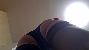 Elza's tempting curves and braces make for a hot fetish scene