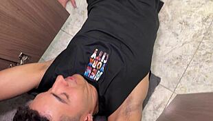 Young Neighbor Plumber Unclogs My Pipes - Thiago Lopez & Celeste Alba