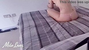 sexy babe in bra plays games all night