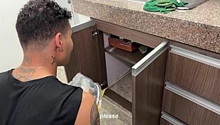 Young Neighbor Plumber Unclogs My Pipes - Thiago Lopez & Celeste Alba