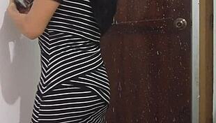 Sexy stepmother dances seductively, flaunts buttocks before wedding in homemade clip