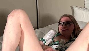 i love teasing would you fill my pussy?