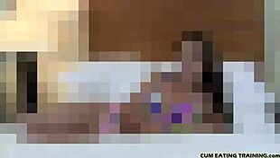 POV femdom seansında yoğun mastürbasyon sonrası dölünü yut